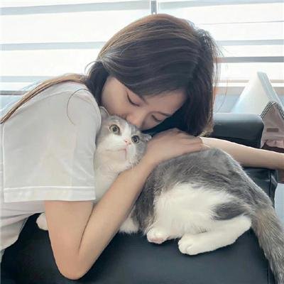 住在我身体里的那个她
